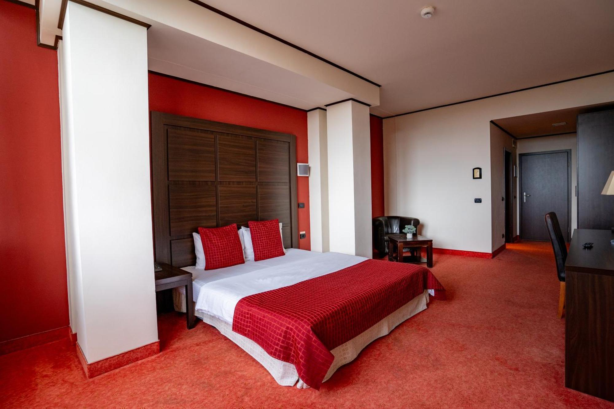Hotel Aurelia Chisoda Dış mekan fotoğraf