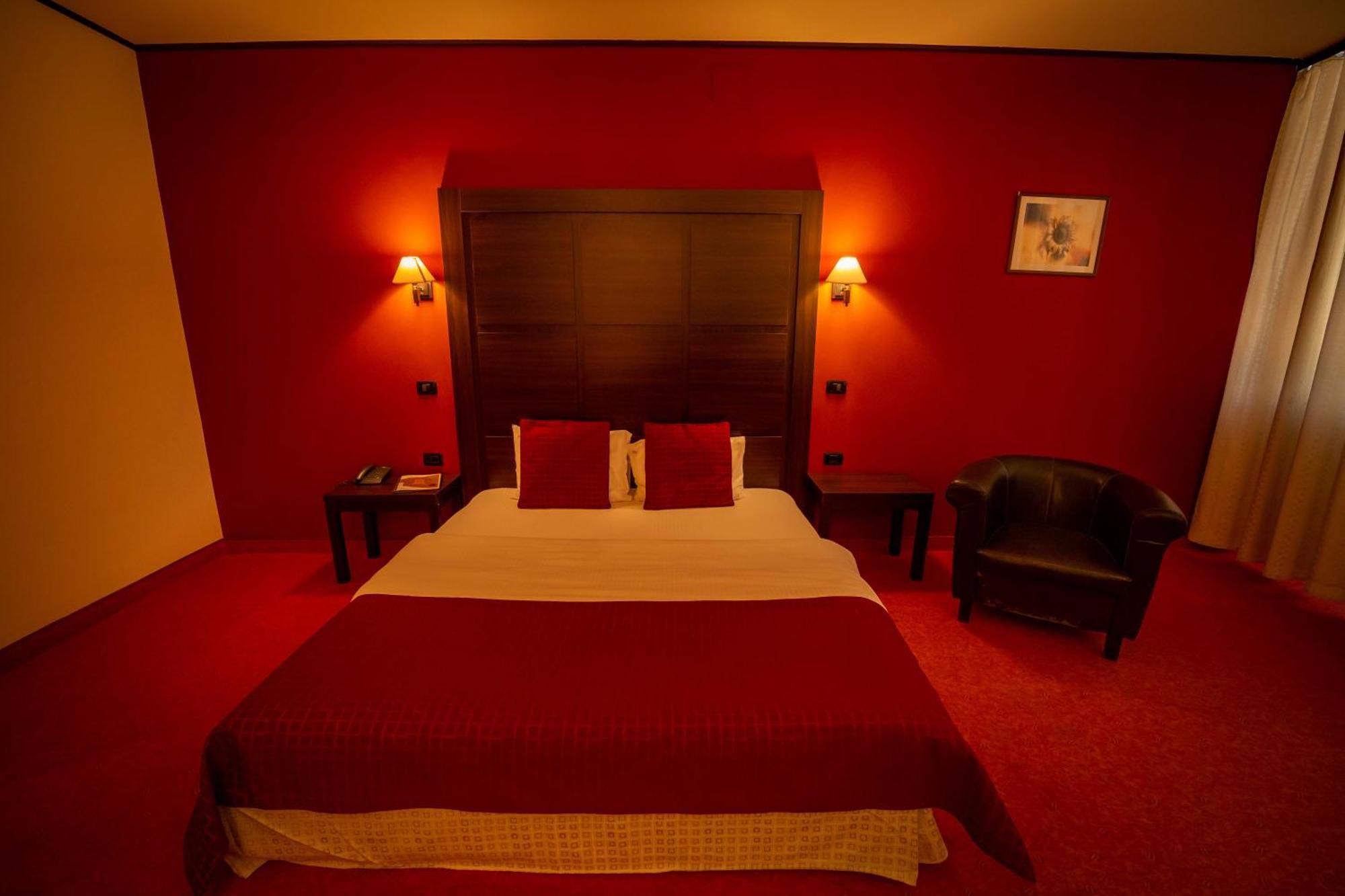 Hotel Aurelia Chisoda Dış mekan fotoğraf