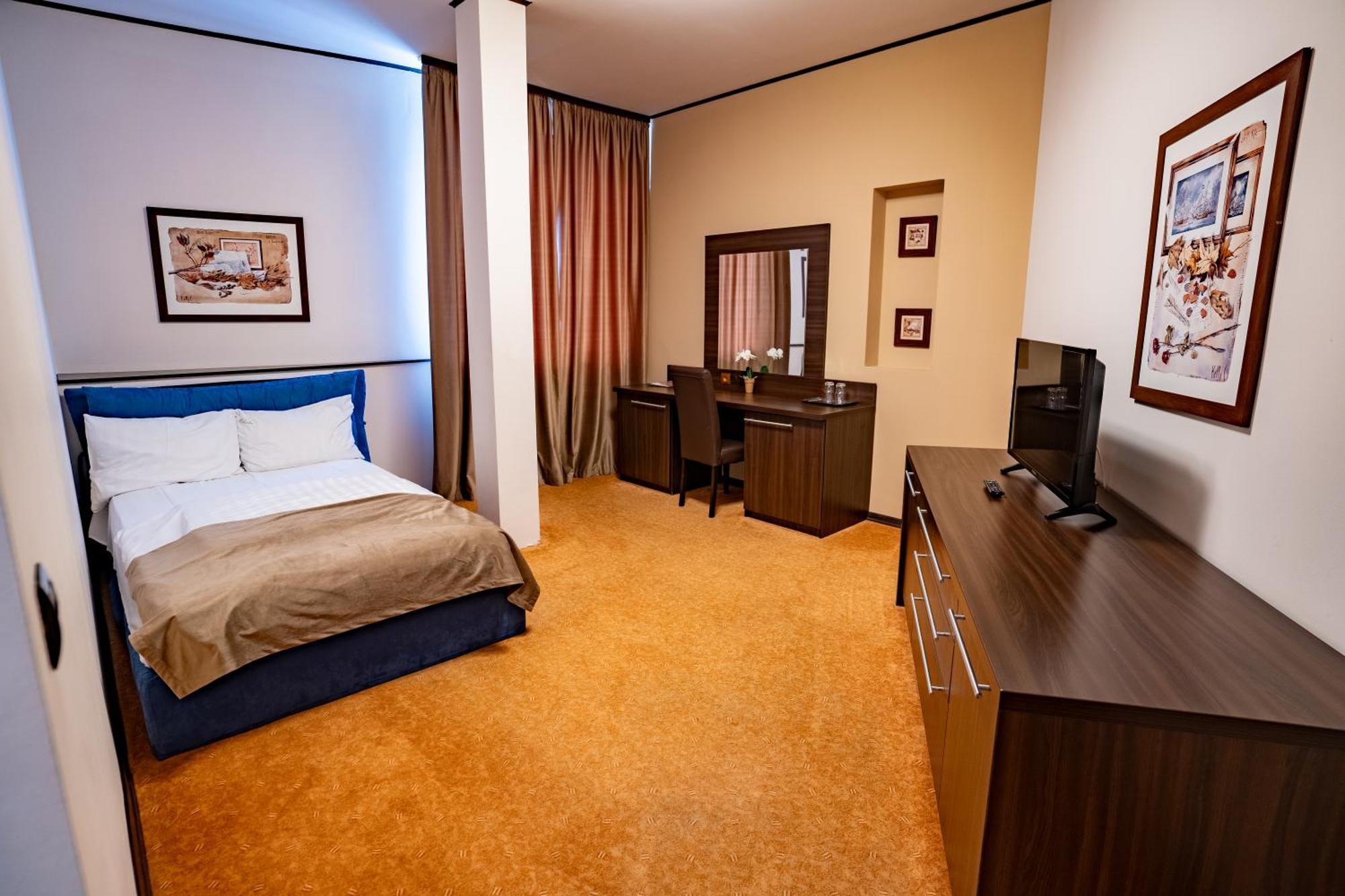 Hotel Aurelia Chisoda Dış mekan fotoğraf